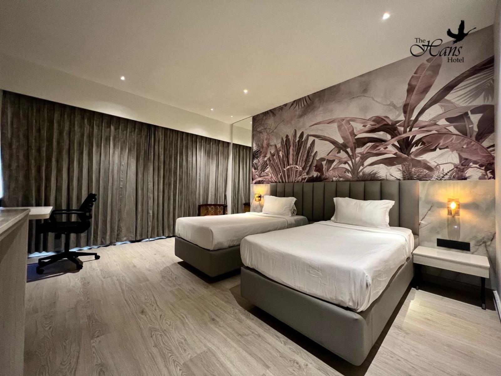 The Hans Hotel Hubli Bagian luar foto